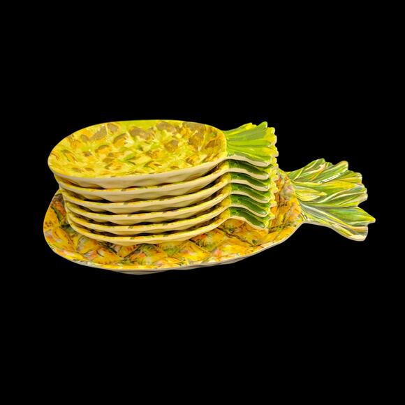 Outdoor Collection Pineapple Shaped Melamine Serving Bowl Set of 6 + 1 Large - Picture 1 of 5